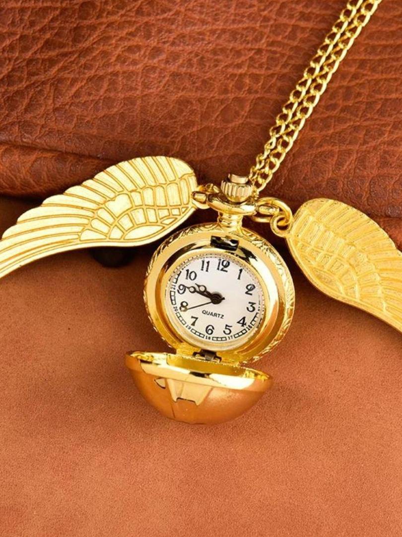Collar reloj de bolsillo snitch dorada